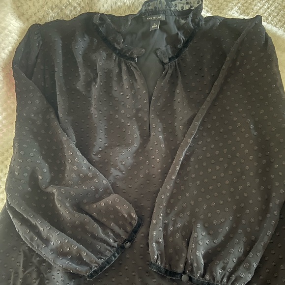 Lightweight shirt - Picture 3 of 3